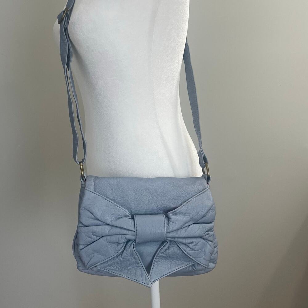 Vintage Y2K Arizona Jean Co Faux Leather Bow Crossbody Bag Blue Pink Lining